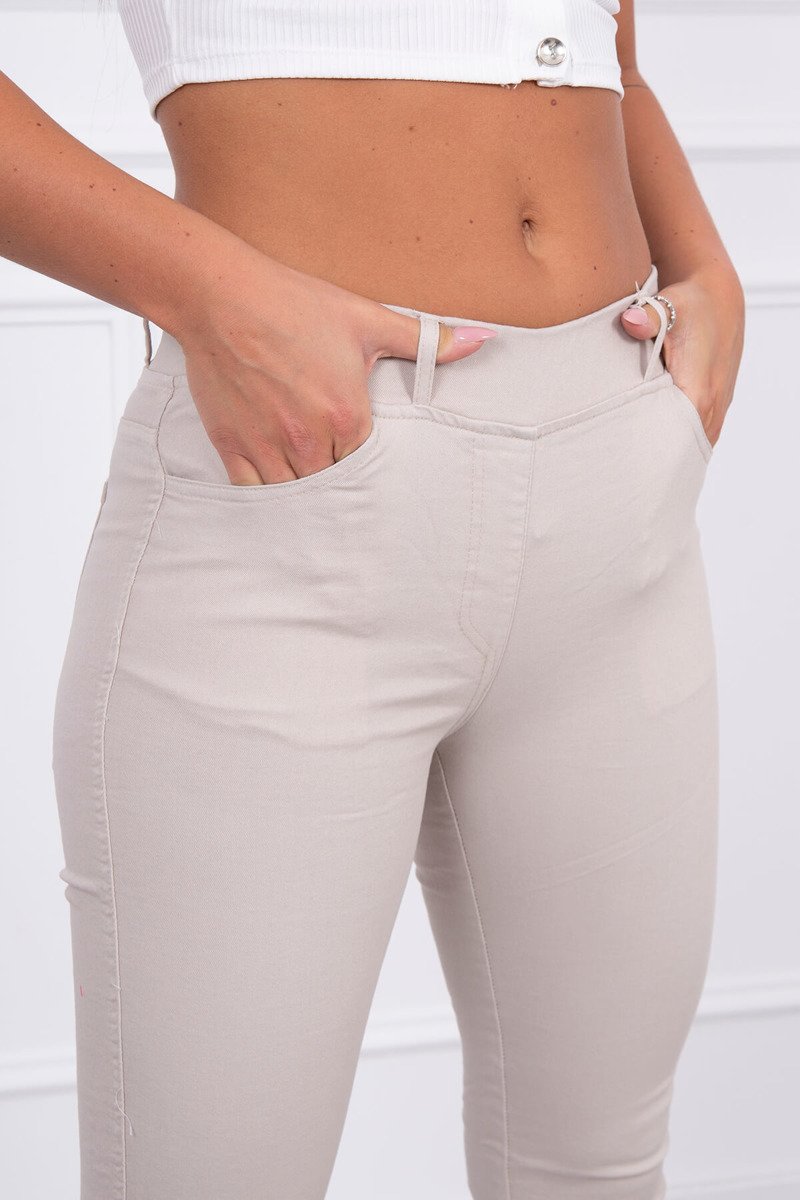 Blugi Skinny Cu Buzunare In Spate Blugi Skinny Cu Buzunare In Spate