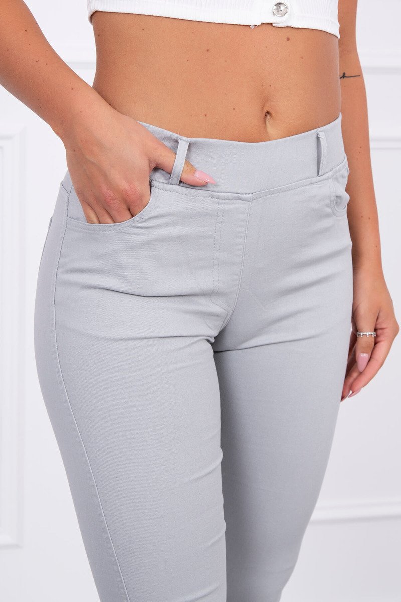 Blugi Skinny Cu Buzunare In Spate Blugi Skinny Cu Buzunare In Spate